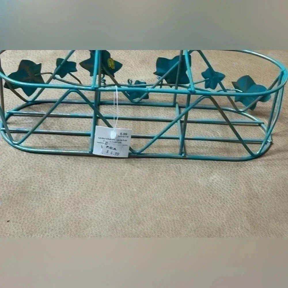 Vintage Garden Gate Designs Leaf Wire Basket Planter Decor 1996 - Picture 3 of 8